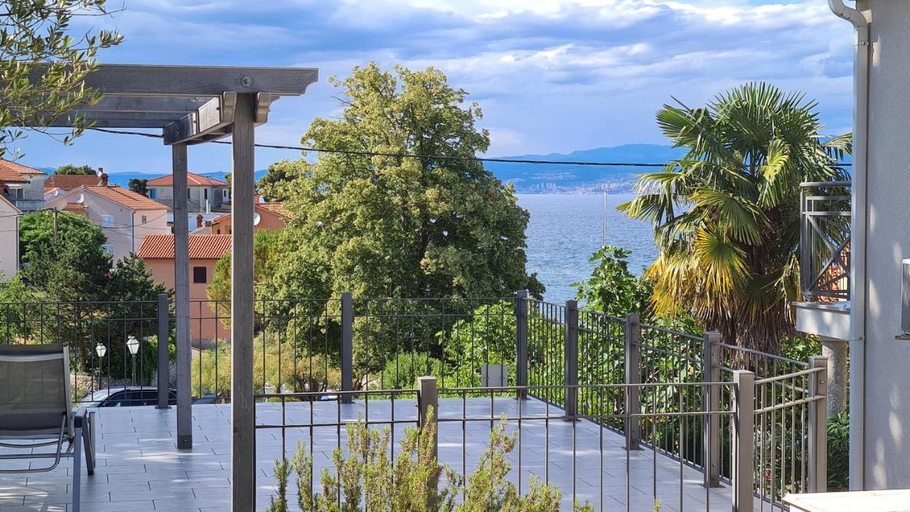 Apartments Biba Малинска Экстерьер фото