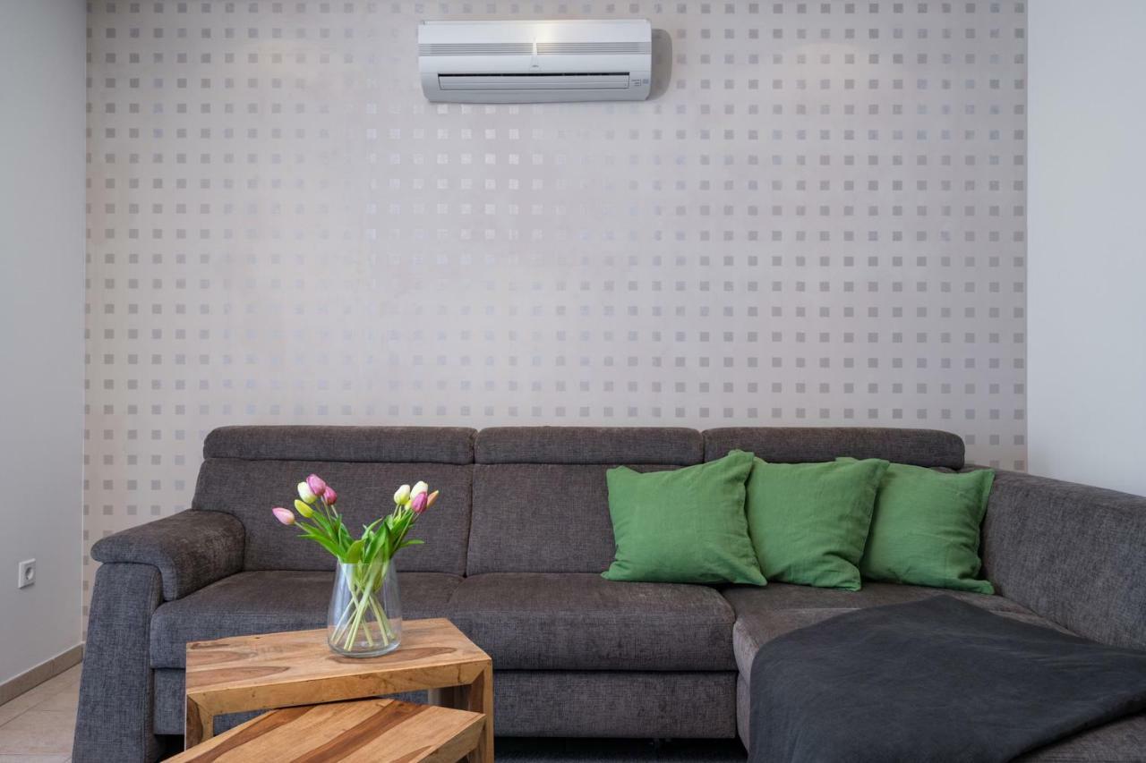 Apartments Biba Малинска Экстерьер фото