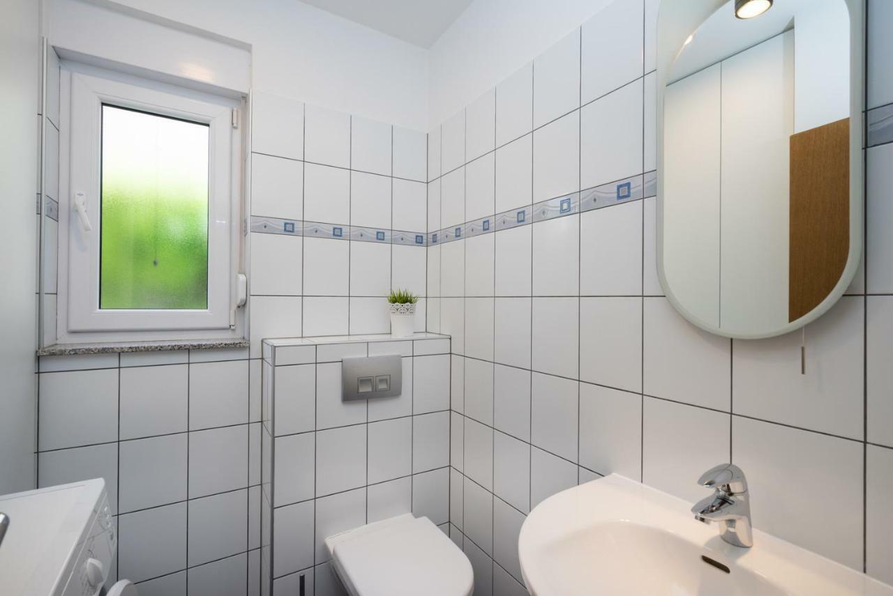 Apartments Biba Малинска Экстерьер фото